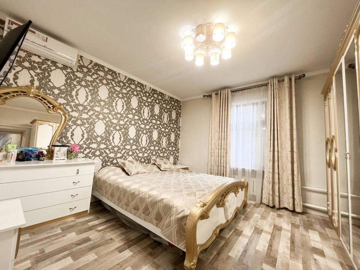 Ala-Bel Guesthouse Bishkek Esterno foto